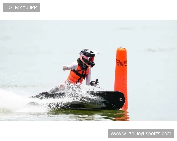 冲浪冠军赛后抱冲浪板睡觉成网红图