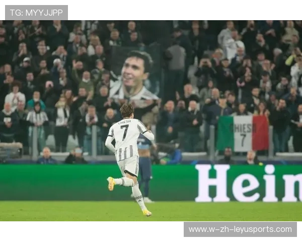 尤文基耶萨左路加速后抽射极具杀伤——速度与技巧在绿茵场的极致碰撞