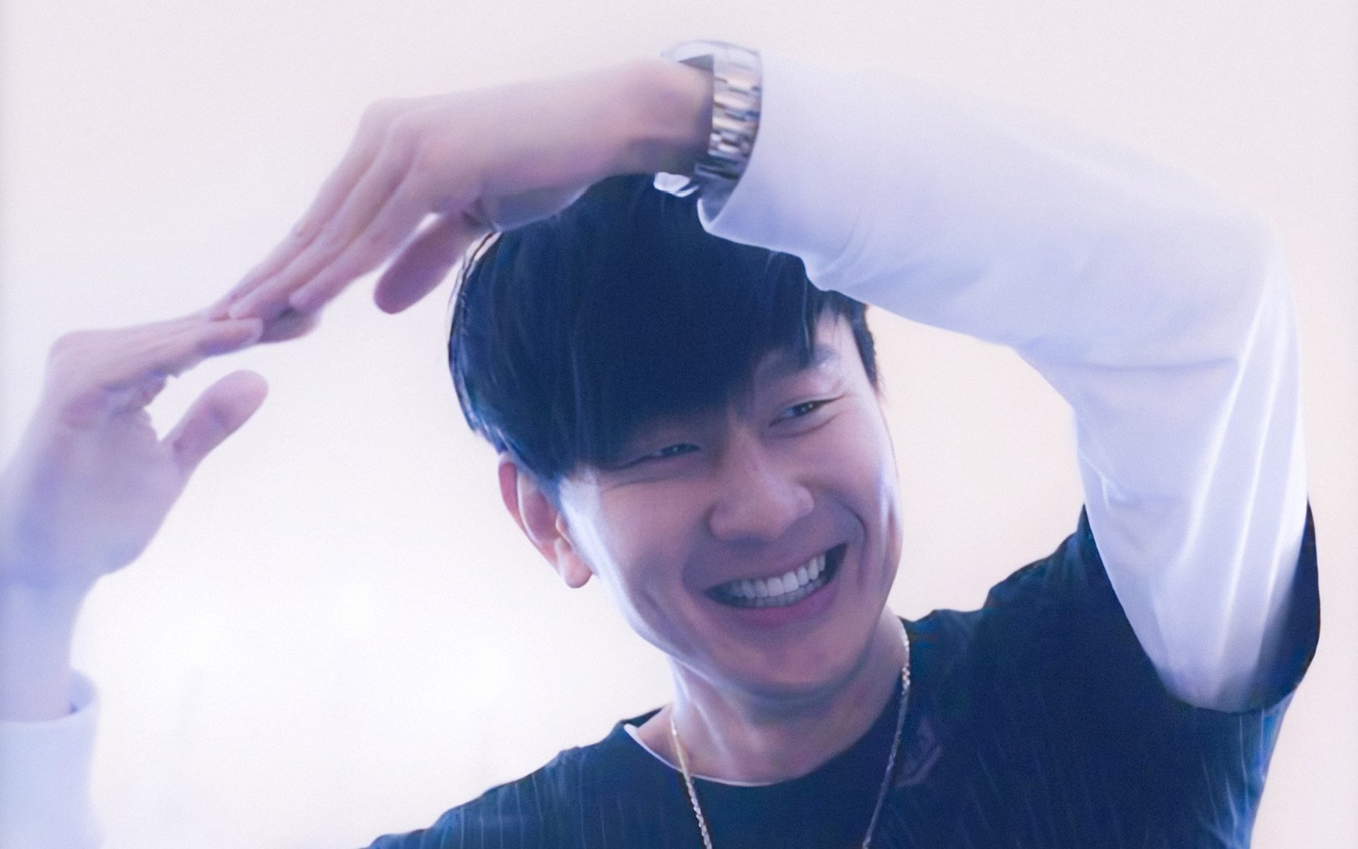 乐鱼体育App下载-PSG主帅承认防守漏洞导致失利，psg-esports